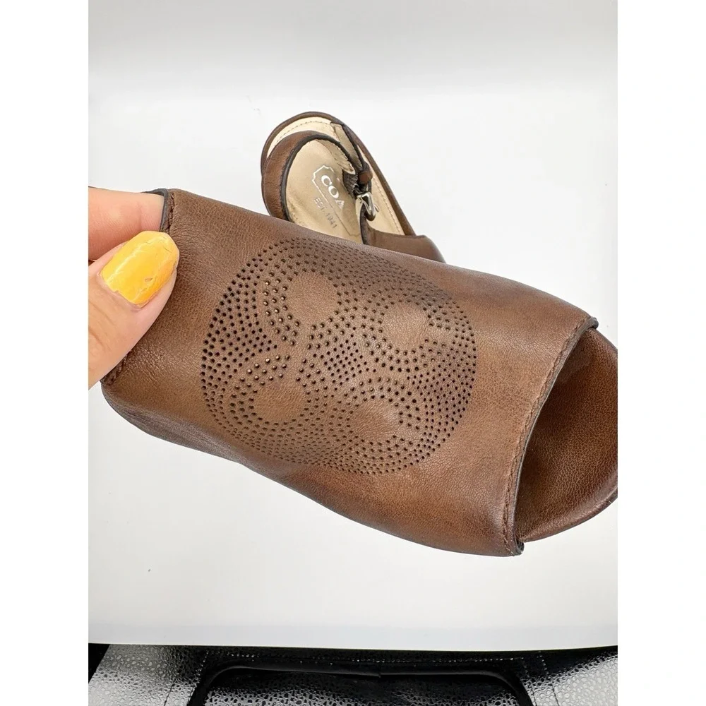 Coach Brown Leather Wedge Platform Sandals Open Toe Perforated Logo Size 7.5